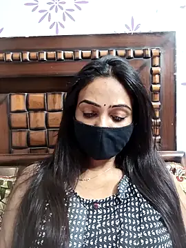 Snapshot of Yours-Bebo chatting on 04.22.26 Yours-Bebo online show from 04.22.26