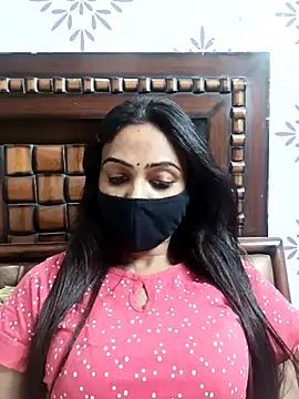 Snapshot of Yours-Bebo chatting on 05.02.26 Yours-Bebo online show from 05.02.26