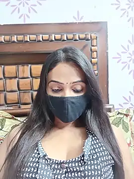 Snapshot of Yours-Bebo chatting on 05.16.26 Yours-Bebo online show from 05.16.26