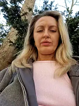 Snapshot of Miss____Mia_ chatting on 03.21.25 Miss Mia online show from 03.21.25