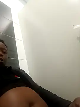 Snapshot of Masters_Slave04 chatting on 01.15.25 Masters Slave04 online show from 01.15.25