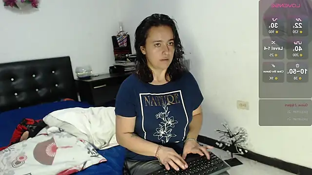 Snapshot of MagicStephany_ chatting on 12.16.24 MagicStephany online show from 12.16.24