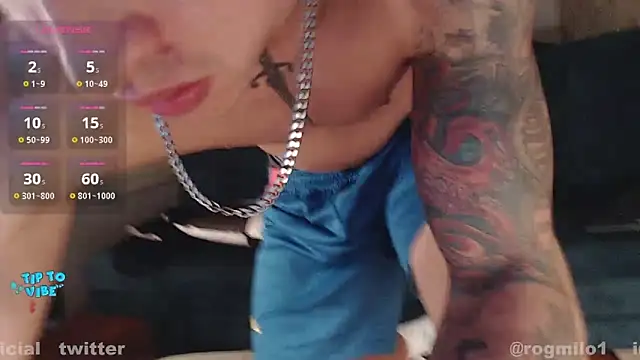 Snapshot of rogert_xx chatting on 12.04.24 rogert xx online show from 12.04.24