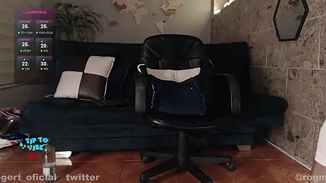 Snapshot of rogert_xx chatting on 01.31.25 rogert xx online show from 01.31.25