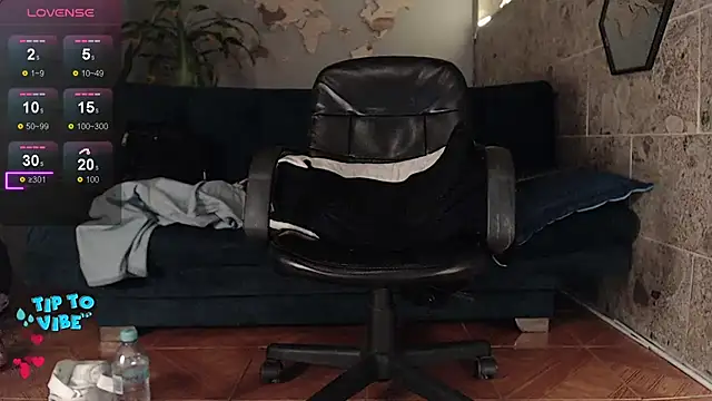 Snapshot of rogert_xx chatting on 02.08.25 rogert xx online show from 02.08.25