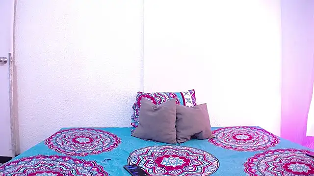  joanne and oliver  online show from 11.25.25