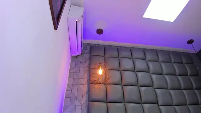 megan woll online show from 01.18.26