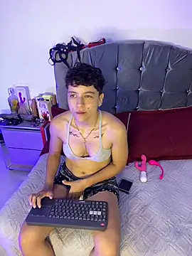 Snapshot of Antonella_Cruz02 chatting on 05.18.26 Antonella Cruz02 online show from 05.18.26