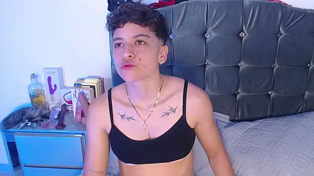 Snapshot of Antonella_Cruz02 chatting on 05.24.26 Antonella Cruz02 online show from 05.24.26
