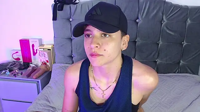 Snapshot of Antonella_Cruz02 chatting on 06.16.26 Antonella Cruz02 online show from 06.16.26
