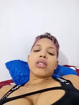 Snapshot of Dirty_Zoe chatting on 12.14.25 Dirty Zoe online show from 12.14.25