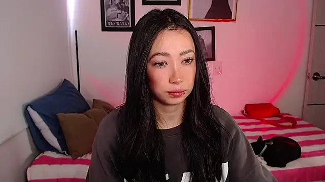 lilyy evanss online show from 01.23.25