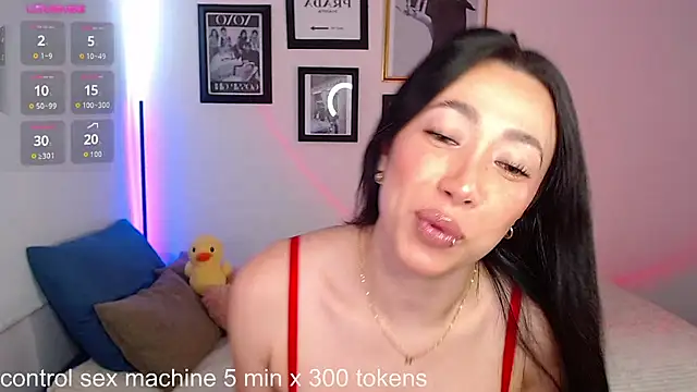 lilyy evanss online show from 02.03.25