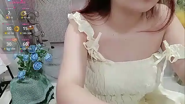 Milajinxi online show from 10.28.25