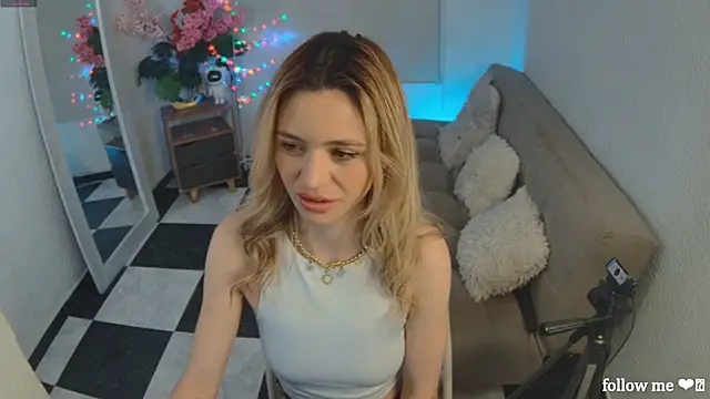 Lucy Princes online show from 01.08.26