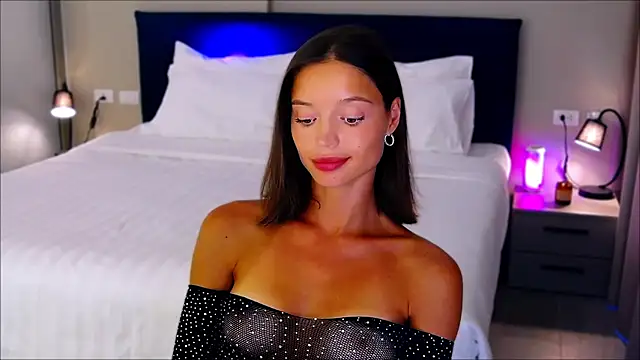 Snapshot of wow_Mia chatting on 02.26.25 wow Mia online show from 02.26.25