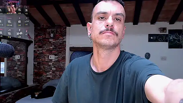 Snapshot of cek_186 chatting on 04.19.26 cek 186 online show from 04.19.26