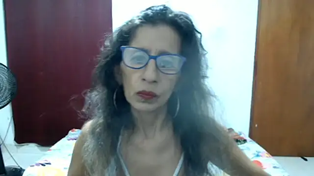Snapshot of luz_stella chatting on 06.14.26 luz stella online show from 06.14.26