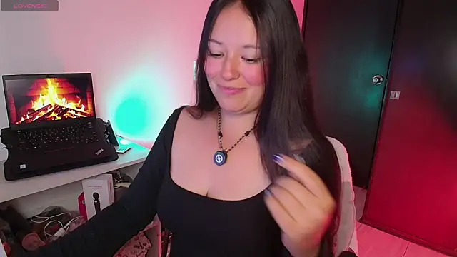 Snapshot of Lexie_Thompson10 chatting on 07.11.26 Lexie Thompson10 online show from 07.11.26
