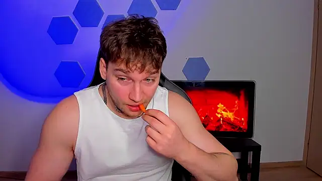 Chris Tyson online show from 03.04.26