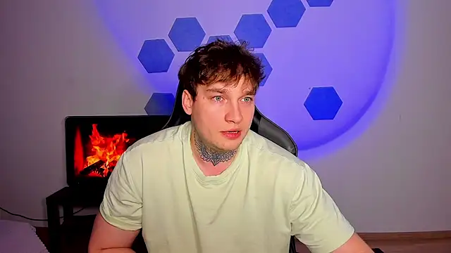 Chris Tyson online show from 04.18.26