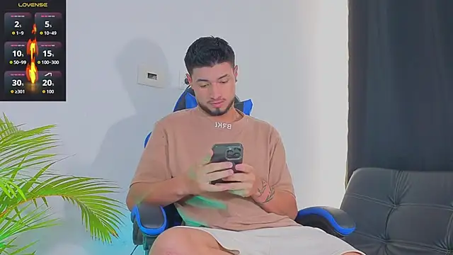 EdwardRoss  online show from 10.25.25