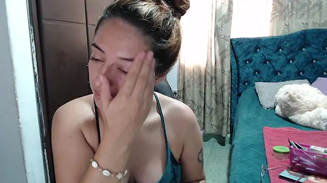 Kate lorens9 online show from 11.06.25