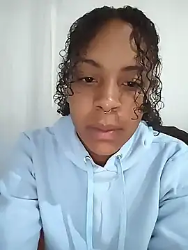 Julia Pretinha online show from 01.07.26