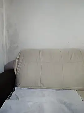 Julia Pretinha online show from 03.08.26