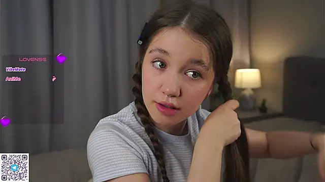 AmiLewis online show from 02.11.25