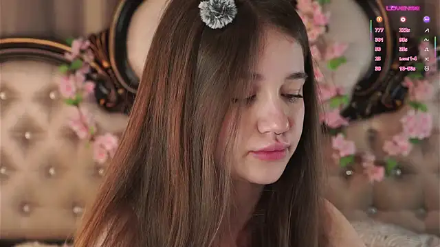 AmiLewis online show from 04.21.26