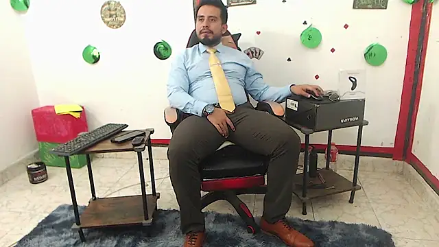 Snapshot of KalethBigDick chatting on 04.22.26 KalethBigDick online show from 04.22.26