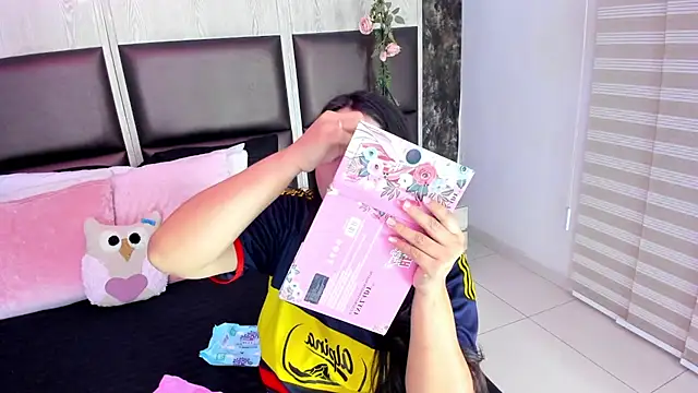 Snapshot of Miia_Thompsonn chatting on 03.05.25 Miia Thompsonn online show from 03.05.25