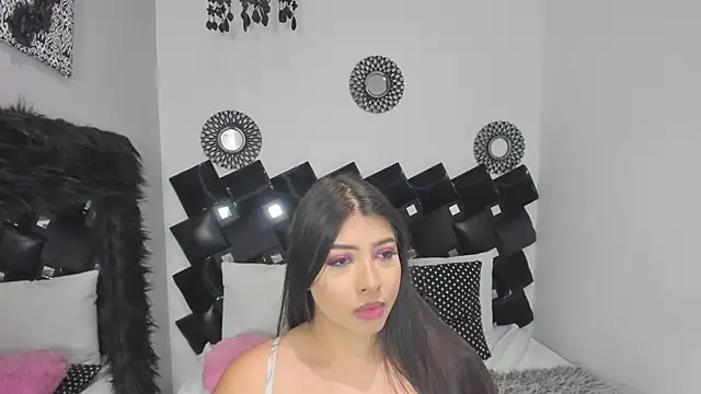Snapshot of Miia_Thompsonn chatting on 04.28.26 Miia Thompsonn online show from 04.28.26