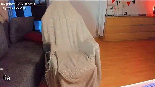 lil lia online show from 02.20.25