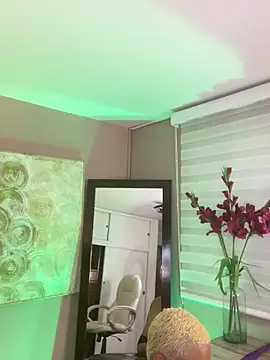 haiiley more online show from 02.02.25