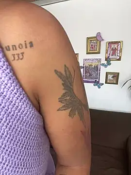 haiiley more online show from 02.08.25