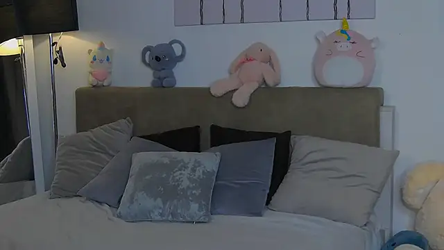 CassKiera online show from 11.08.25