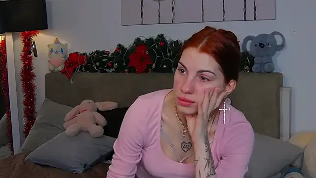 CassKiera online show from 12.14.25