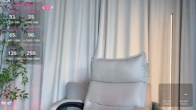 Ada-xixi online show from 10.28.25