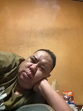 Snapshot of punk0805 chatting on 10.08.25 punk0805 online show from 10.08.25