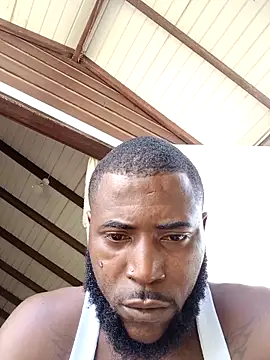 Snapshot of Justinty42 chatting on 11.23.25 Justinty42 online show from 11.23.25