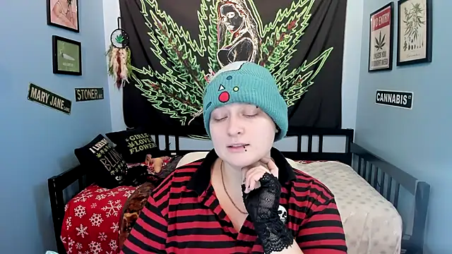 Chloenightmare online show from 09.13.25