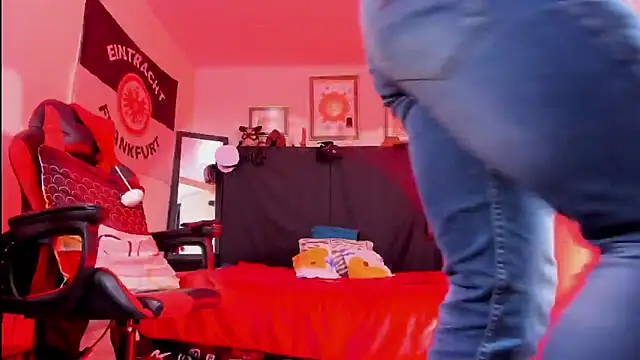 AlejoKhalifa  online show from 01.07.26