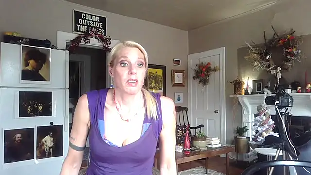 Glamazonx online show from 11.23.25