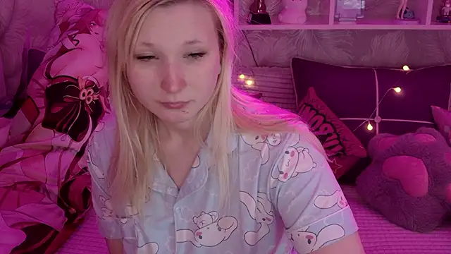 MeowkaKitty online show from 02.14.26