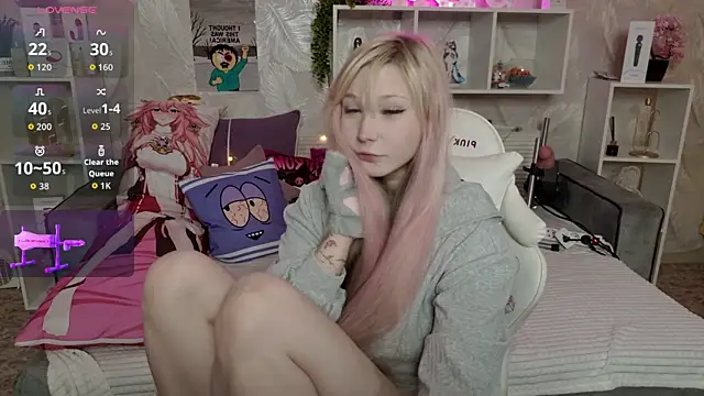 MeowkaKitty online show from 04.19.26