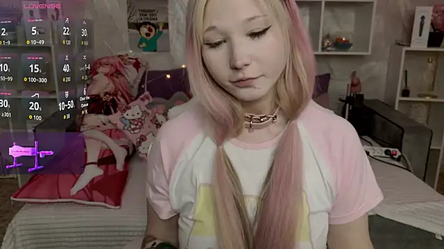 MeowkaKitty online show from 04.21.26