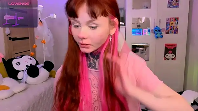 Snapshot of Britney_Lynch chatting on 11.03.25 Britney Lynch online show from 11.03.25