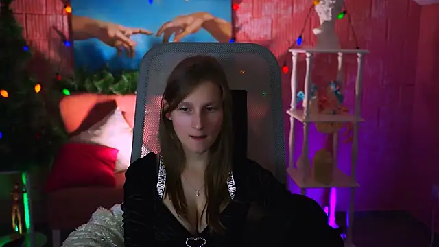 EllaHorton online show from 01.03.25